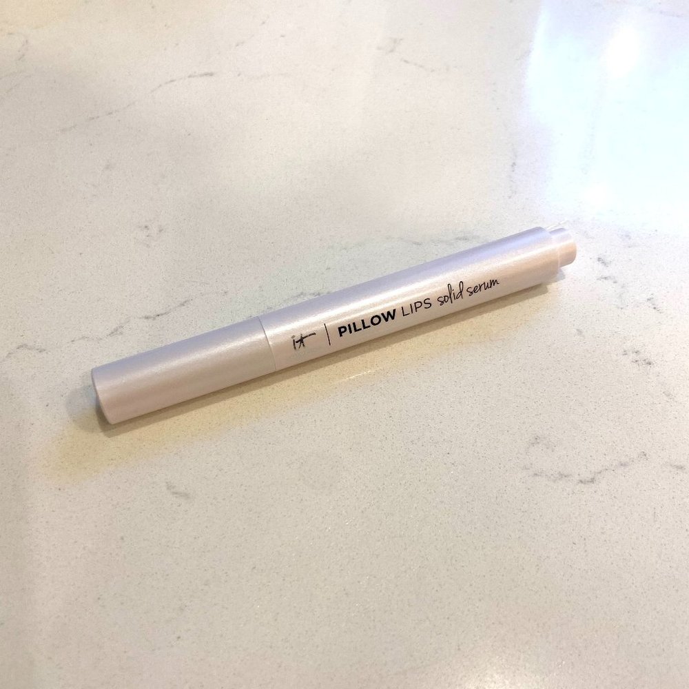 NWT It Cosmetics Pillow Lips Solid Serum - Gaze